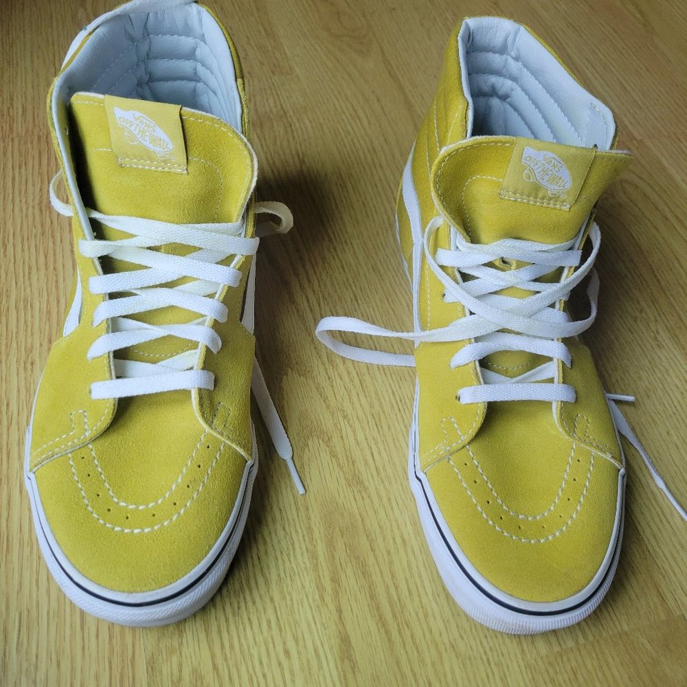 New, VANS High Top Shoes. Cress Green/True White. Size 9